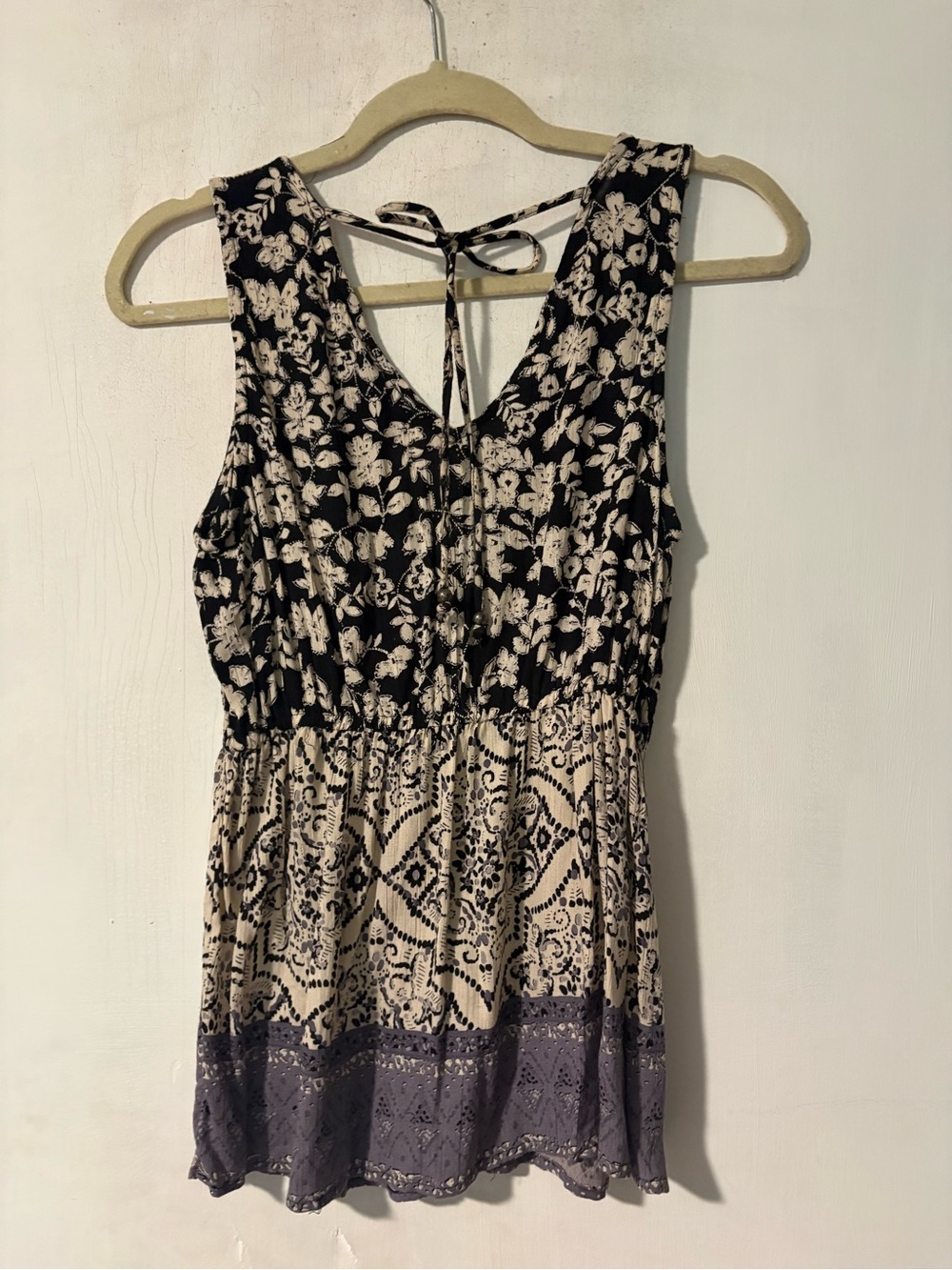 Black & Cream Floral Boho Sleeveless top